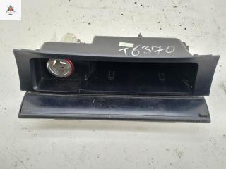 пепельница Volkswagen Passat B6 2007, 2.0 л., дизель, робот, серый, универсал, 3C0863284A