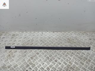 молдинг двери передней правой BMW 5 серия E39 1999, 2.0 л., бензин, МКПП, серый, универсал, 8184478