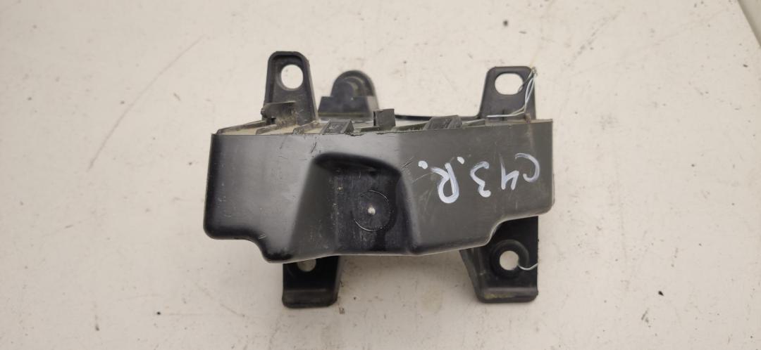 кронштейн заднего бампера Citroen C4 2009, 1.4 л., бензин, МКПП, белый, хетчбэк 5 дв., 9652703480