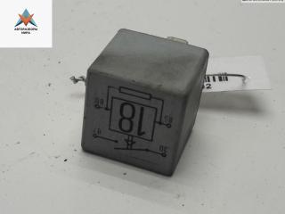 реле (прочие) Volkswagen Passat B4 1994, 1.9 л., дизель, МКПП, красный, универсал, N18