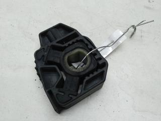 кронштейн радиатора Volkswagen Golf 4 поколение 2000, 1.4 л., бензин, МКПП, синий, универсал, 1J0806155E