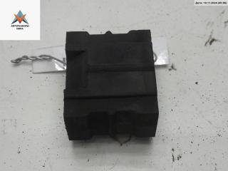 кронштейн радиатора Volkswagen Passat B5 1999, 1.9 л., дизель, МКПП, чёрный, универсал, 8D0260425