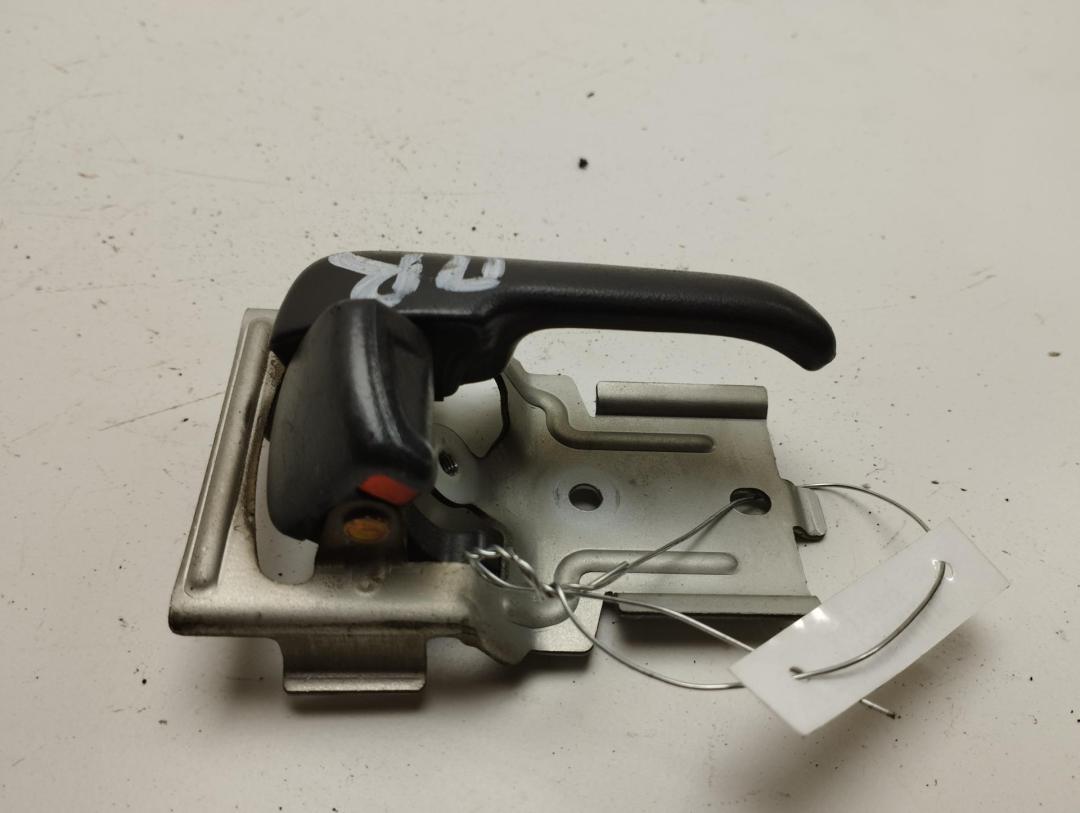 ручка внутренняя передняя правая Mazda 626 GF/GW 1998, 2.0 л., дизель, МКПП, синий, универсал