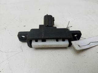 кнопка открытия багажника Nissan 350Z Z33 2004, 3.5 л., бензин, МКПП, жёлтый, кабриолет