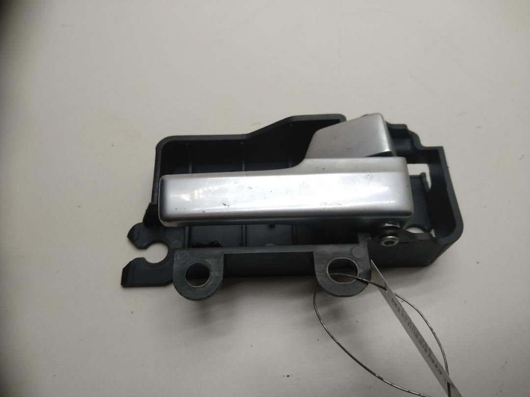 ручка внутренняя задняя правая Ford Focus II 2009, 1.6 л., дизель, МКПП, чёрный, хетчбэк 5 дв., 3M51R22600AA