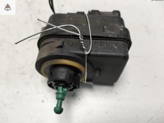 корректор фар Renault Scenic 1 поколение [рестайлинг] 2003, 1.6 л., бензин, МКПП, зелёный, минивэн, 7700840141