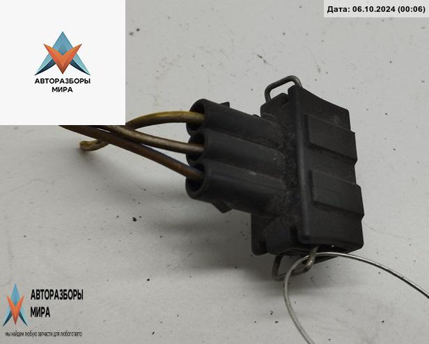 разъем (фишка) проводки Audi A4 B5 1997, 1.9 л., дизель, МКПП, серый, универсал, 357972753 - фото №1