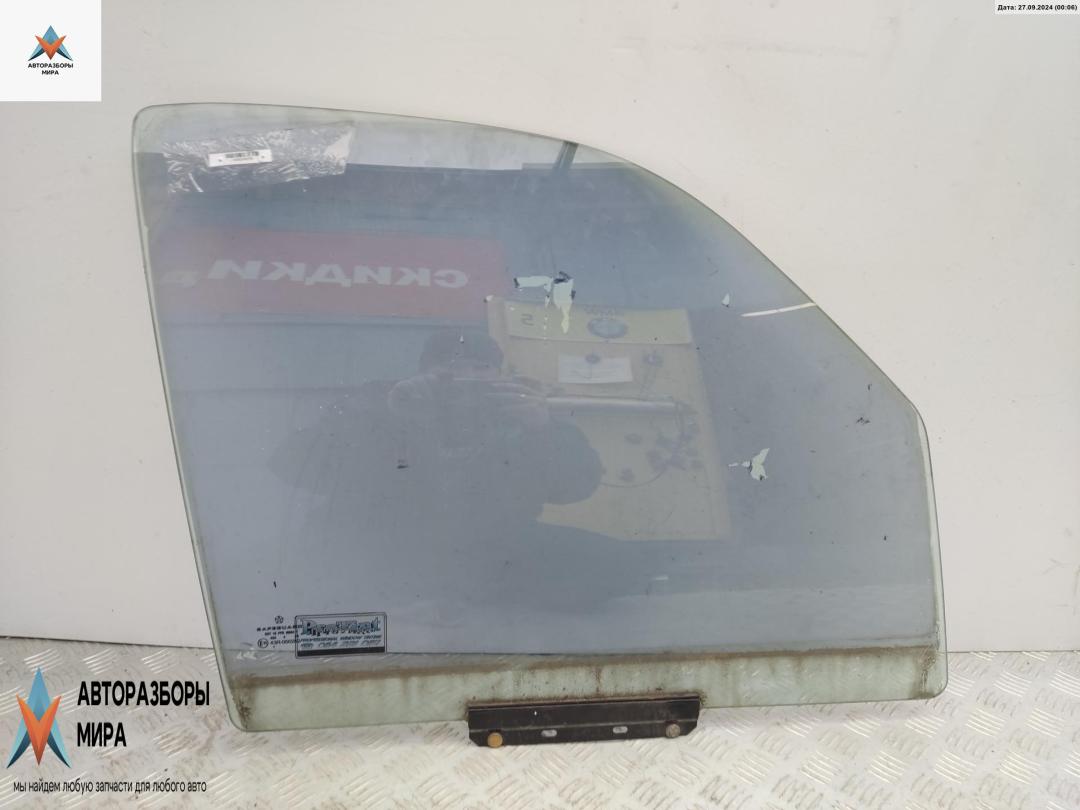 стекло двери передней правой Jeep Cherokee KJ 2004, 2.5 л., дизель, МКПП, чёрный, внедорожник 5 дв. - фото №1