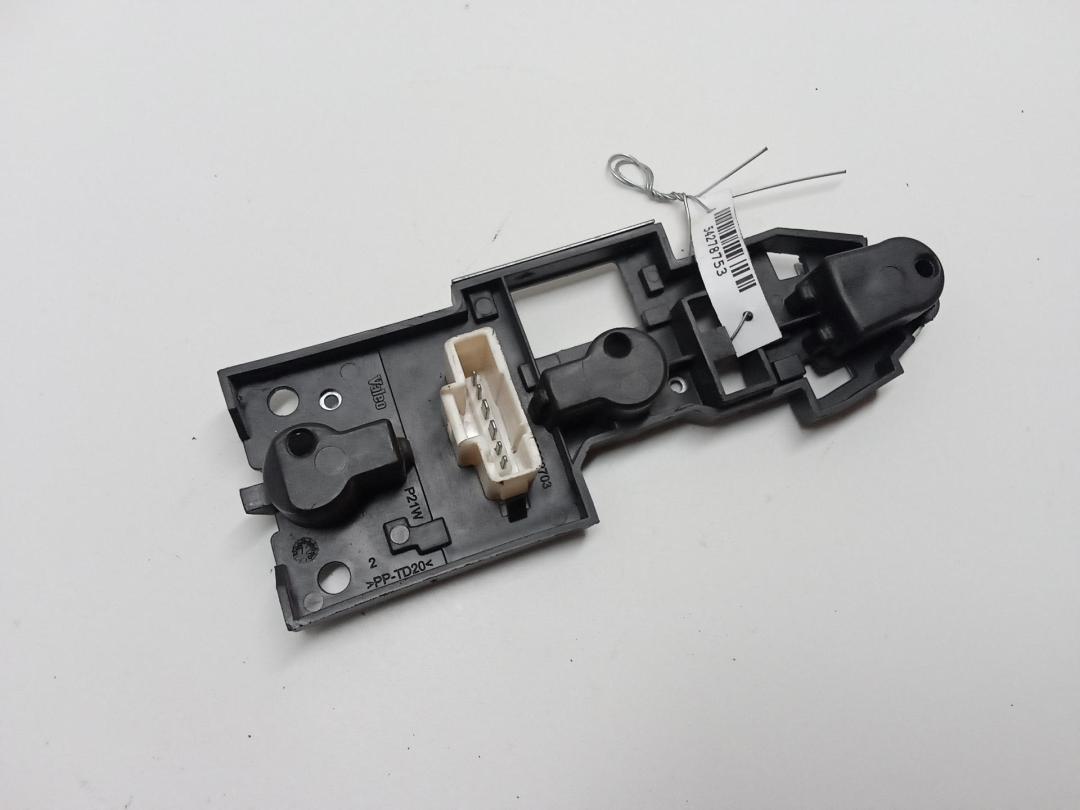 Плата фонаря заднего правого Citroen C5 2005, 2.0 л., дизель, МКПП, серый, хетчбэк 5 дв., 89032703