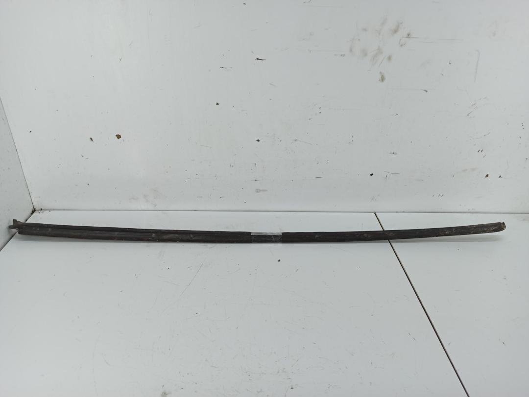 молдинг лобового стекла Audi A4 B6 2002, 2.0 л., бензин, АКПП, серый, универсал, 8E08543278E - фото №1