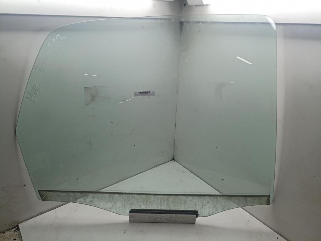 стекло двери задней правой Opel Meriva A 2004, 1.7 л., дизель, МКПП, серый, минивэн, 93292384