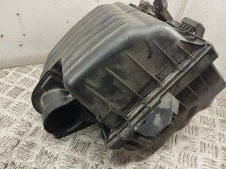 корпус воздушного фильтра Volkswagen Sharan 2002, 2.0 л., бензин, МКПП, красный, минивэн, 7M3129607