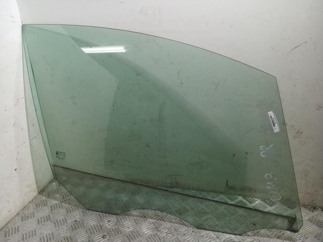 стекло двери передней правой Opel Meriva B 2010, 1.7 л., дизель, АКПП, синий, минивэн