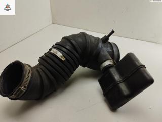 гофра инжектора Mitsubishi Carisma 1 поколение [рестайлинг] 2001, 1.6 л., бензин, МКПП, хетчбэк 5 дв., MR235320