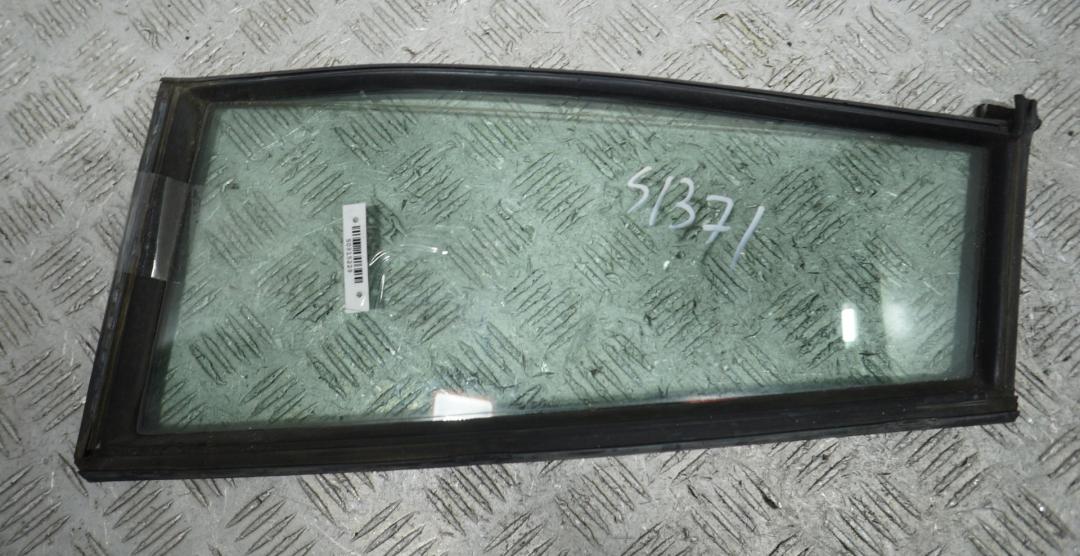 форточка задняя левая BMW 3 E30 1993, 1.6 л., бензин, МКПП, зелёный, универсал
