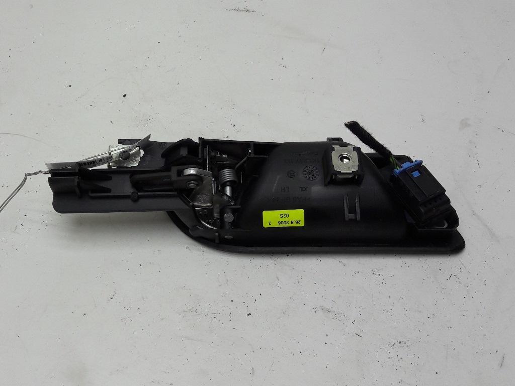 ручка внутренняя передняя левая Volkswagen Golf 5 поколение 2006, 1.4 л., бензин, МКПП, чёрный, хетчбэк 5 дв., 1K1837113H - фото №1