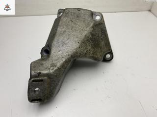 кронштейн двигателя Audi A6 4B/C5 1999, 2.4 л., бензин, АКПП, серый, универсал, 8D0199307G