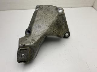 кронштейн двигателя Audi A6 4B/C5 1999, 2.4 л., бензин, АКПП, серый, универсал, 8D0199307G