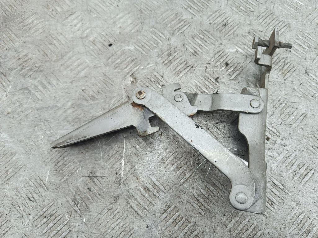 петля капота правая Chevrolet Trans Sport / Venture 2001, серый, минивэн