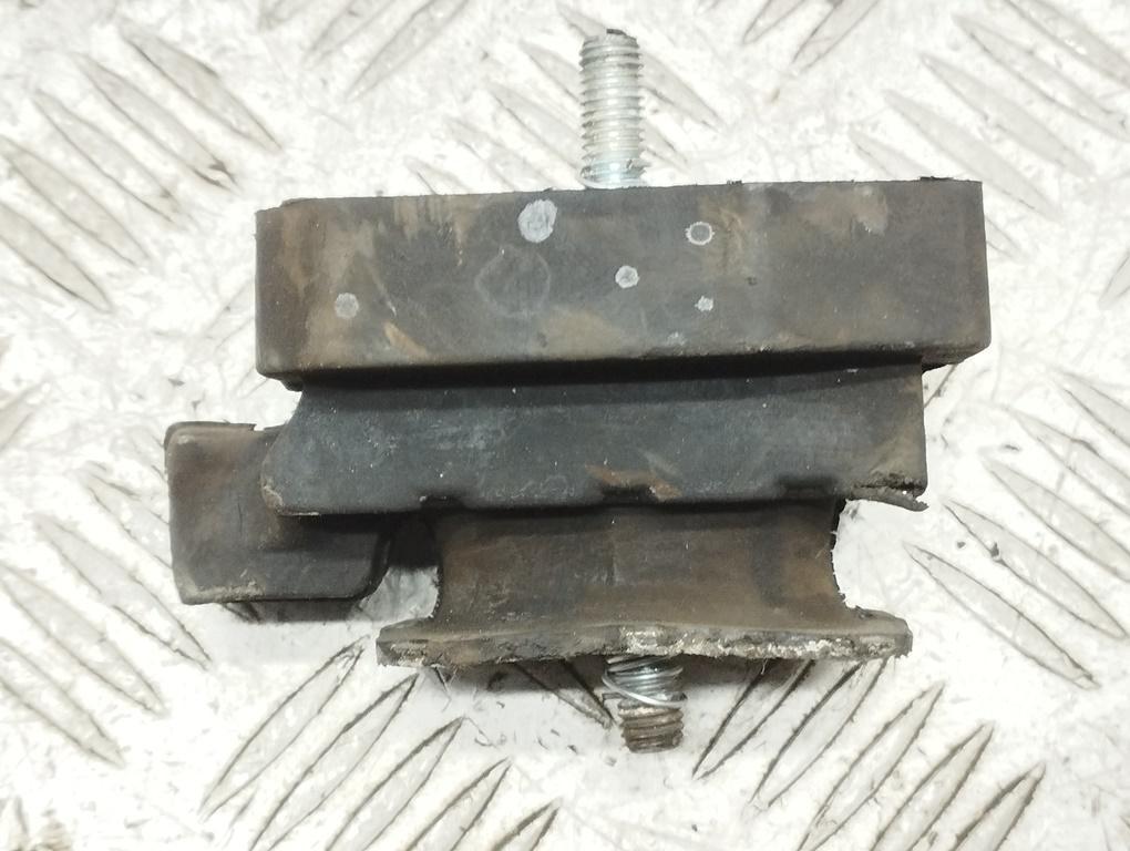 подушка крепления КПП BMW 5 E60/E61 2005, 2.5 л., бензин, АКПП, серый, универсал, 6761093