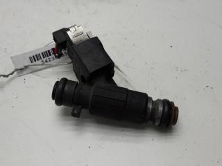 форсунка Volkswagen Golf 3 поколение 1996, 1.4 л., бензин, МКПП, красный, хетчбэк 3 дв., 030906031E