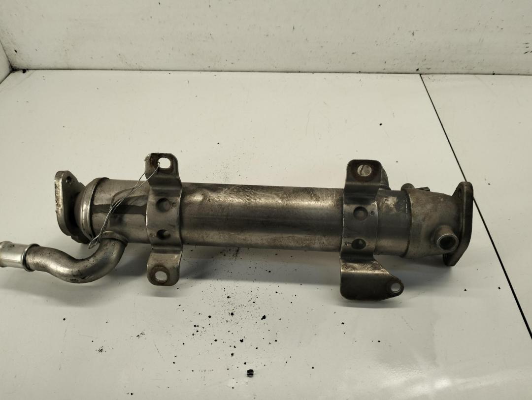 охладитель EGR / Радиатор EGR Volkswagen Passat CC 1 поколение 2010, 2.0 л., дизель, робот, чёрный, седан, 03L131512B - фото №1