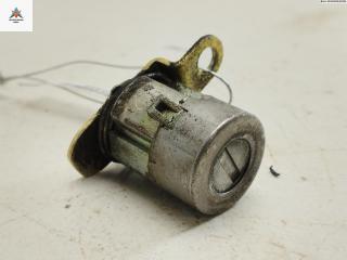 личинка дверного замка Mitsubishi Space Runner 2 поколение 2000, 2.4 л., бензин, МКПП, красный, минивэн