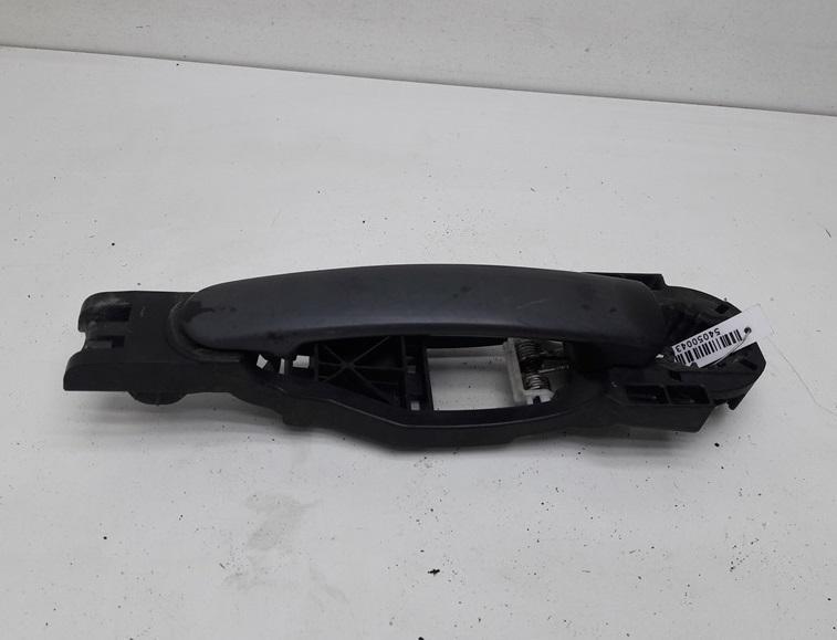 ручка наружная передняя правая SEAT Leon 2 поколение 2007, 1.6 л., бензин, МКПП, серый, хетчбэк 5 дв., 3B0837207F, 3B0837207, 1P0837886 - фото №1