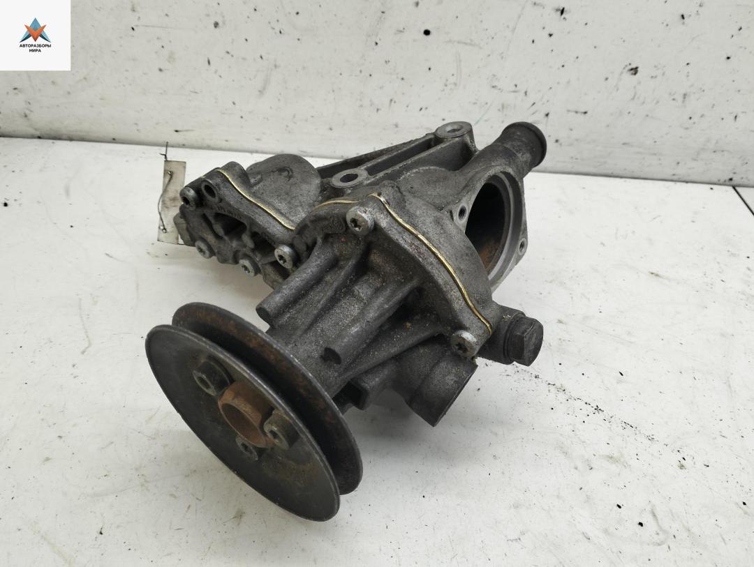 насос антифриза дополнительный Volkswagen Passat B5 1997, 1.6 л., бензин, МКПП, зелёный, универсал, 058121013 - фото №1