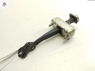 Ограничитель открывания двери задней Nissan Tiida C11 [рестайлинг] 2010, хетчбэк 5 дв.