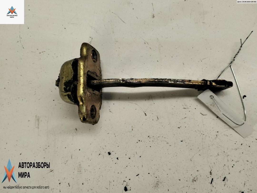 ограничитель открывания двери Volkswagen Golf 3 поколение 1995, хетчбэк 3 дв. - фото №1