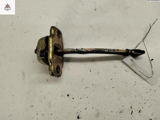 ограничитель открывания двери Volkswagen Golf 3 поколение 1995, хетчбэк 3 дв.