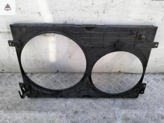 диффузор вентилятора Volkswagen Golf 4 поколение 1999, 1.4 л., бензин, МКПП, серый, хетчбэк 5 дв., 1J0121207M