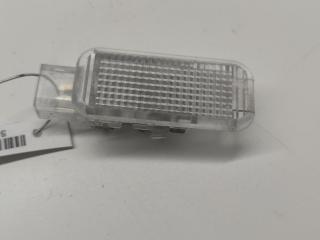 фонарь салона (плафон) Audi A6 4B/C5 2000, 2.4 л., бензин, МКПП, серый, седан, 4B0947415