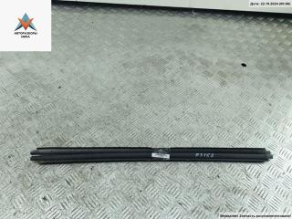 Молдинг стекла двери задней правой наружный Ford Mondeo 2 поколение 1999, 1.8 л., бензин, МКПП, серый, хетчбэк 5 дв.