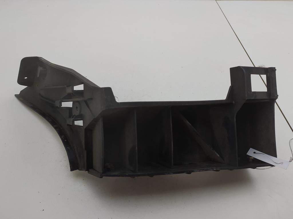 кронштейн заднего бампера Volkswagen Polo 2004, 1.4 л., дизель, МКПП, синий, хетчбэк 5 дв.
