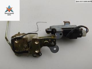 замок двери передней правой Mitsubishi Lancer 5 поколение 1990, 1.5 л., бензин, МКПП, красный, хетчбэк 5 дв.