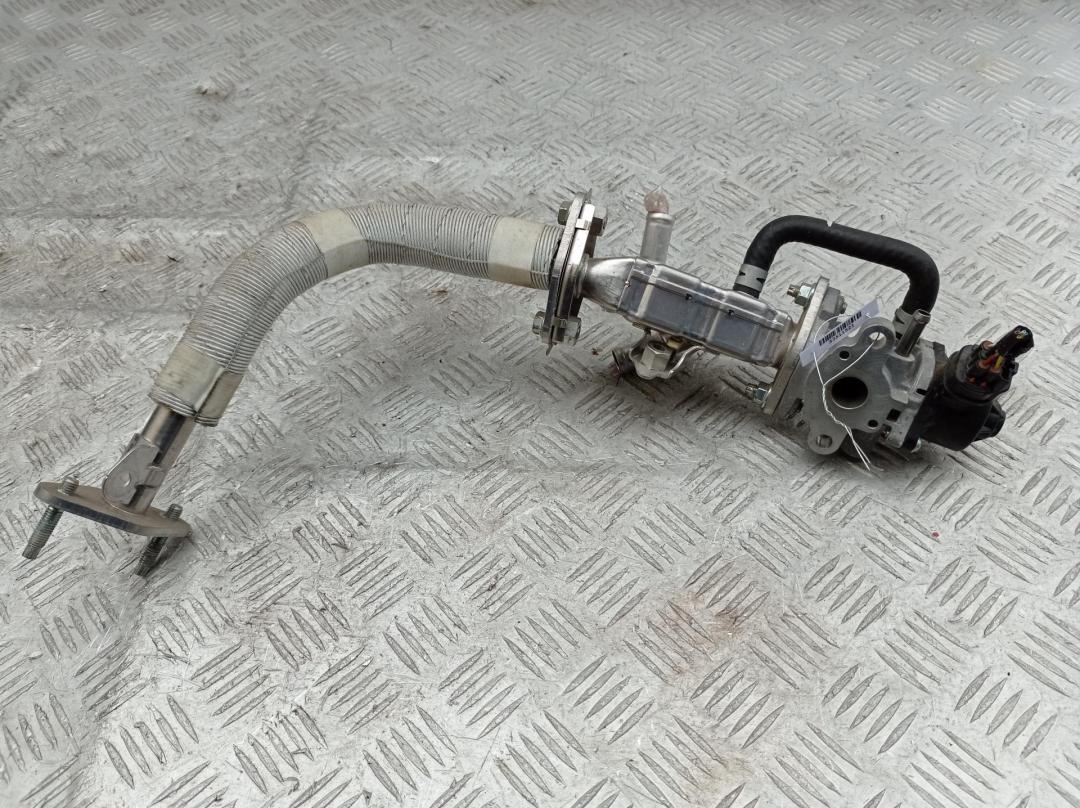 клапан EGR Toyota Yaris 2018, 1.5 л., бензин, АКПП, серый, хетчбэк 5 дв.