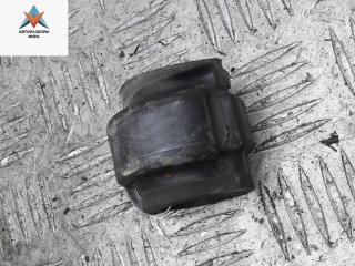 крепление стабилизатора / втулки стабилизатора Volkswagen Passat B5 1999, 1.8 л., бензин, МКПП, чёрный, седан, 4D0411327