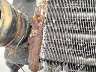 радиатор охлаждения Volkswagen Golf 3 поколение 1995, 1.6 л., бензин, МКПП, красный, хетчбэк 3 дв., 6N0121253B