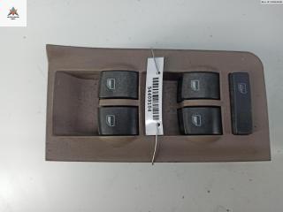 кнопка стеклоподъемника переднего левого Audi A6 4B/C5 1999, 1.8 л., бензин, МКПП, серый, седан, 4B0959851
