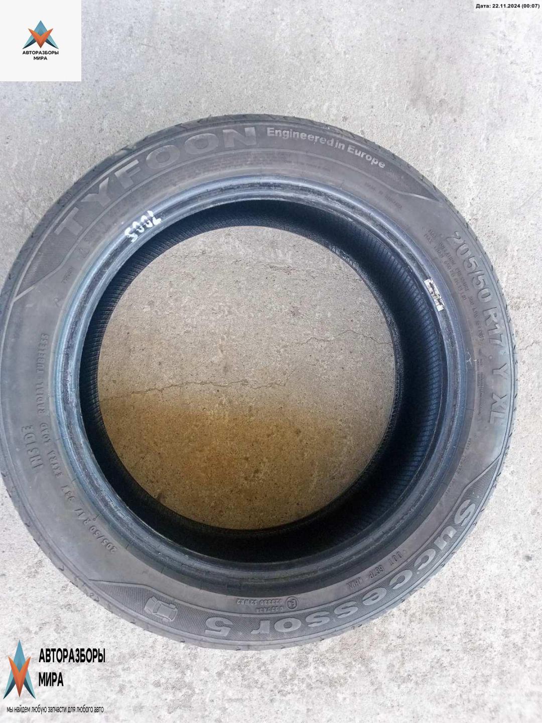 Шина летняя Mazda 5 CR 2006, 2.0 л., бензин, МКПП, синий, минивэн - фото №1