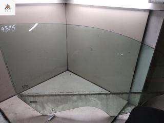 стекло двери передней правой Dodge Caliber 1 поколение 2006, 1.8 л., бензин, МКПП, серый, универсал