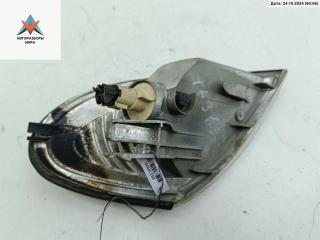 Поворотник (указатель поворота) правый Nissan Almera N16 2000, 1.8 л., бензин, МКПП, синий, хетчбэк 3 дв.