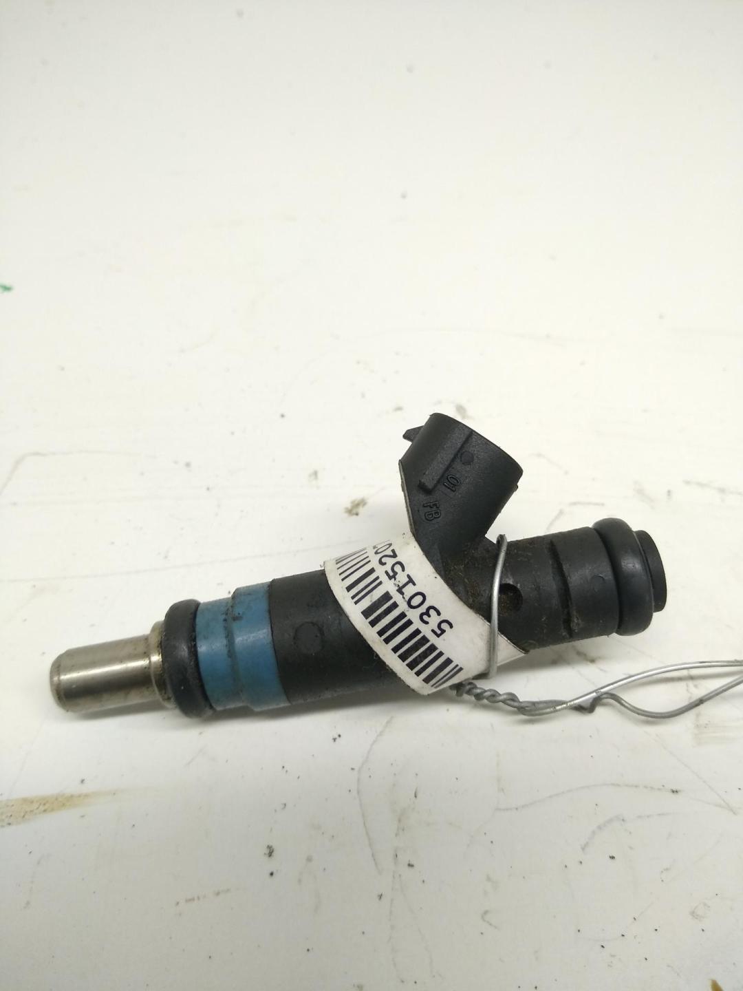 форсунка Audi A4 B6 2001, 2.0 л., бензин, АКПП, серый, универсал, 06B133551