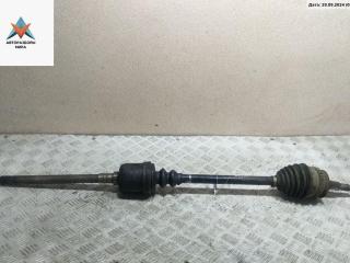 полуось передняя правая (приводной вал, ШРУС) Chrysler Voyager 3 поколение 1997, 3.8 л., бензин, АКПП, синий, минивэн