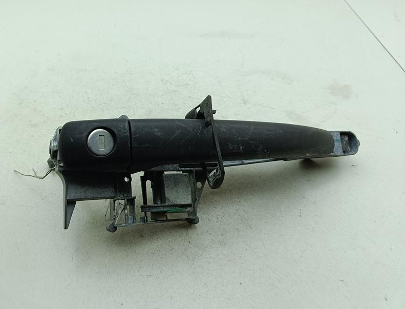 ручка наружная передняя левая Peugeot 207 2007, 1.4 л., бензин, МКПП, красный, хетчбэк 3 дв.