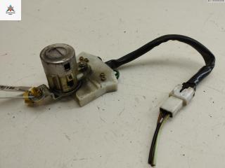 личинка дверного замка Mitsubishi Space Runner 2 поколение 2000, 2.4 л., бензин, МКПП, красный, минивэн