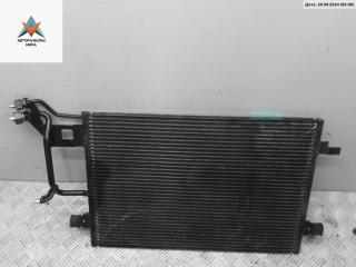радиатор кондиционера Volkswagen Passat B5 1999, 1.8 л., бензин, МКПП, чёрный, седан, 8D0260406H