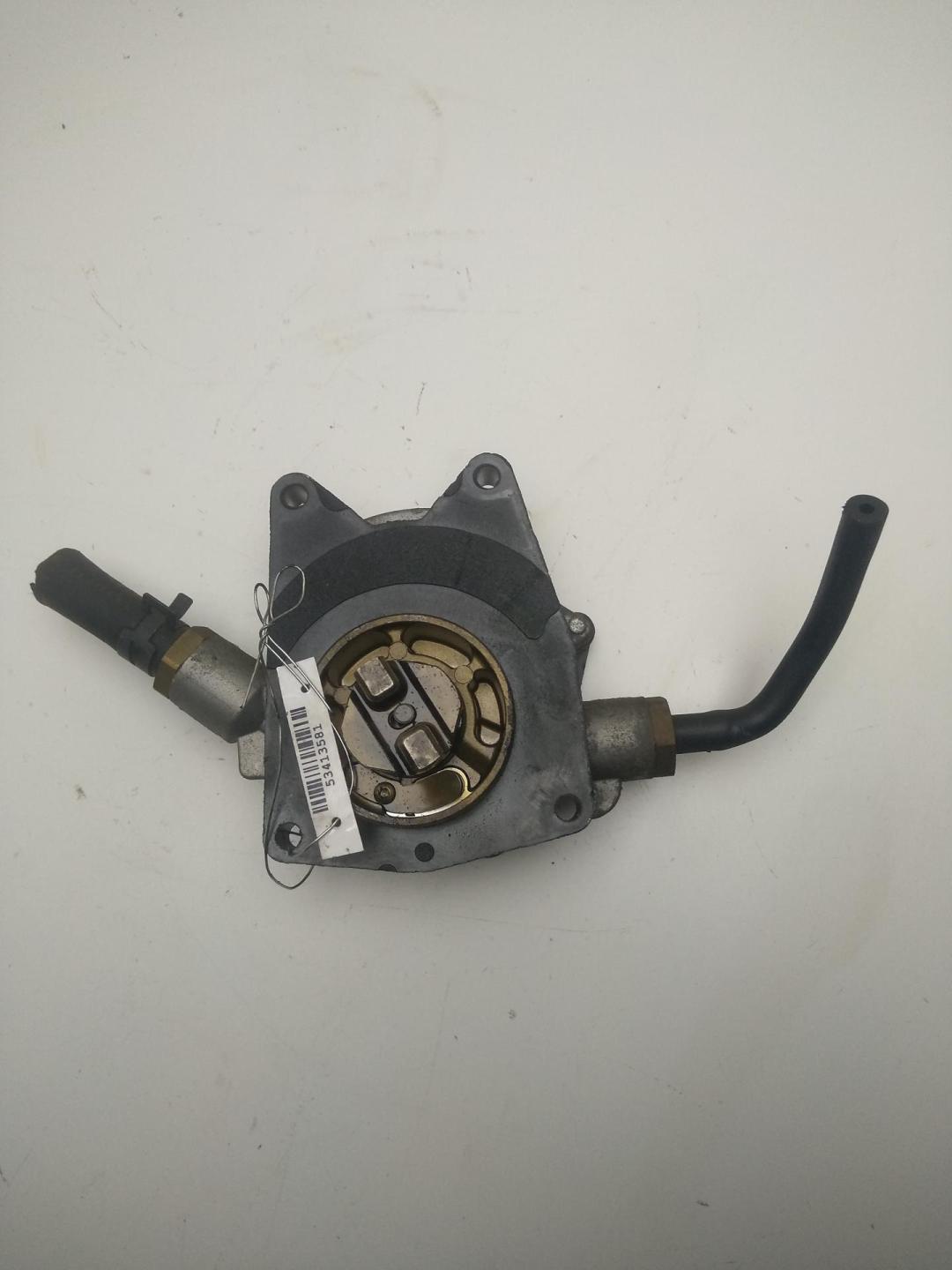 насос вакуумный Chevrolet Nubira 1 поколение 2007, 2.0 л., дизель, МКПП, серый, универсал, 9140307520, 96440320 - фото №1